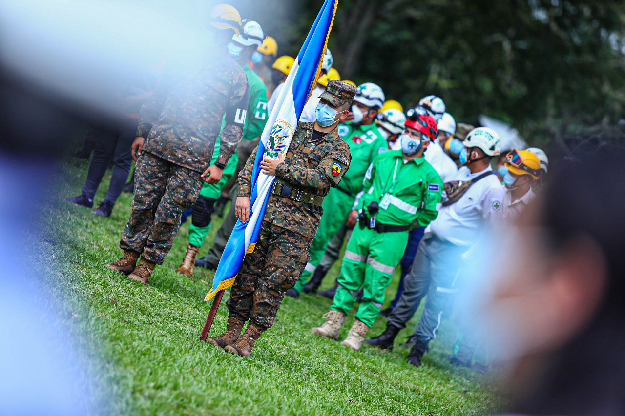 Socorristas salvadoreños preparados para brindar ayuda en Honduras y Guatemala a afectados por ETA socorristas-salvadorenos-preparados-para-brindar-ayuda-en-honduras-y-guatemala-a-afectados-por-eta